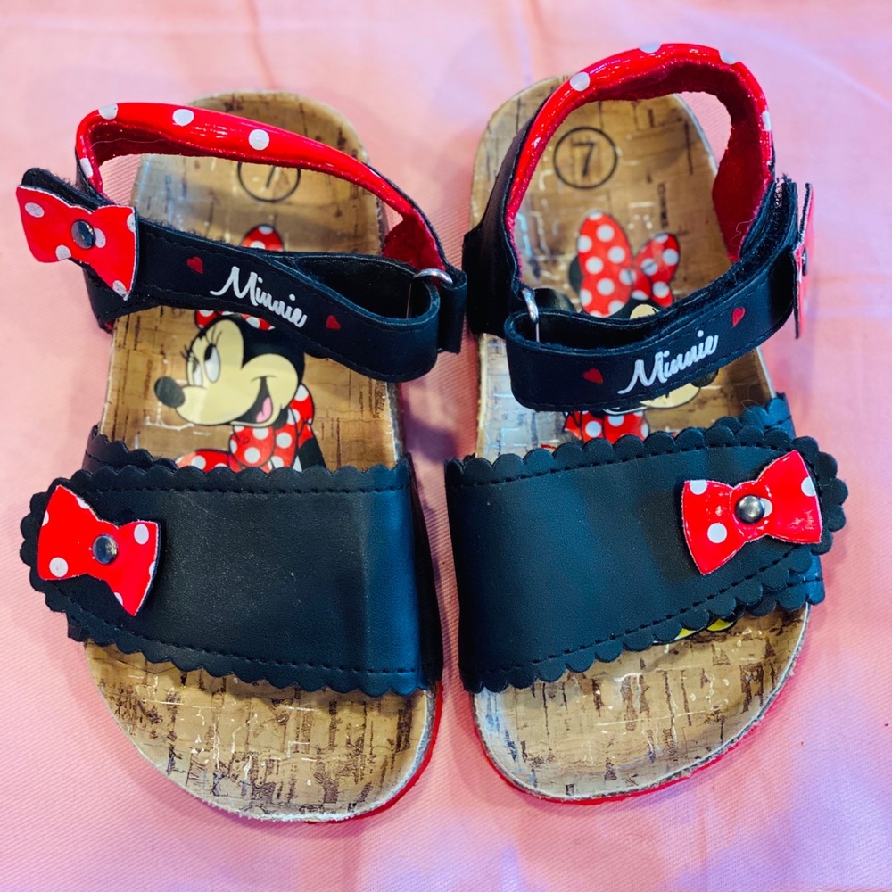 Disney Minnie Mouse Toddler Sandal 🖤❤️
